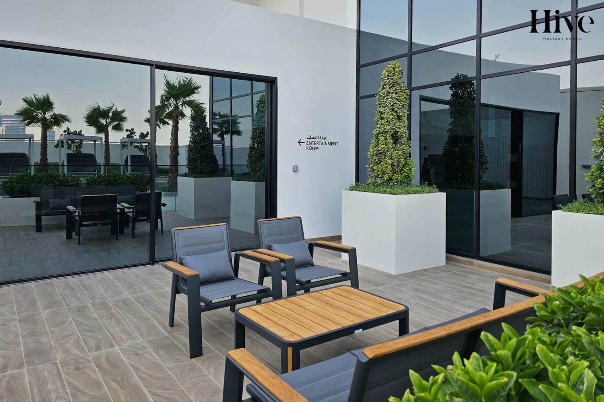 7 By Aurora 202 Apartment Dubai