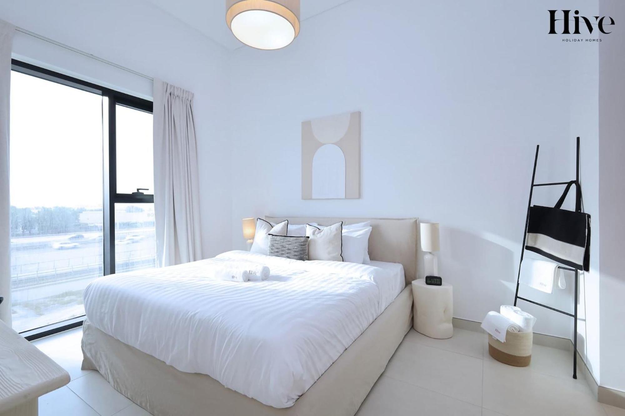 7 By Aurora 202 Apartment *